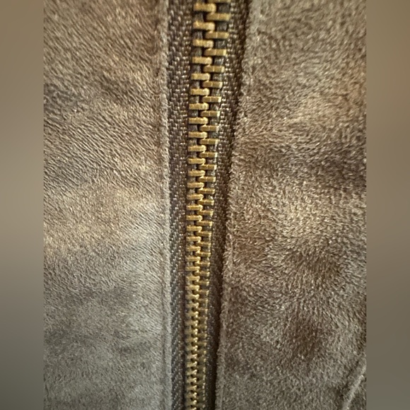 Faux suede light Jacket - Picture 7 of 10